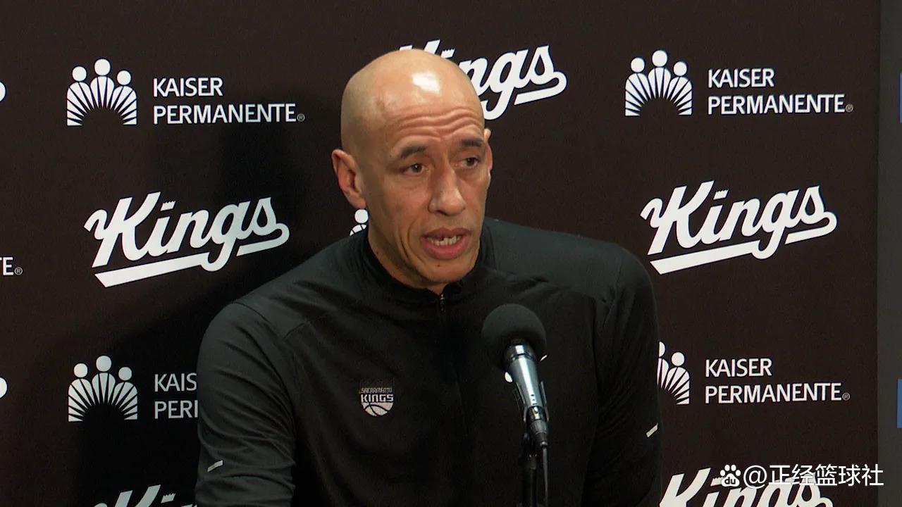 关于国王队遭遇连败，主帅欲求战术调整的信息