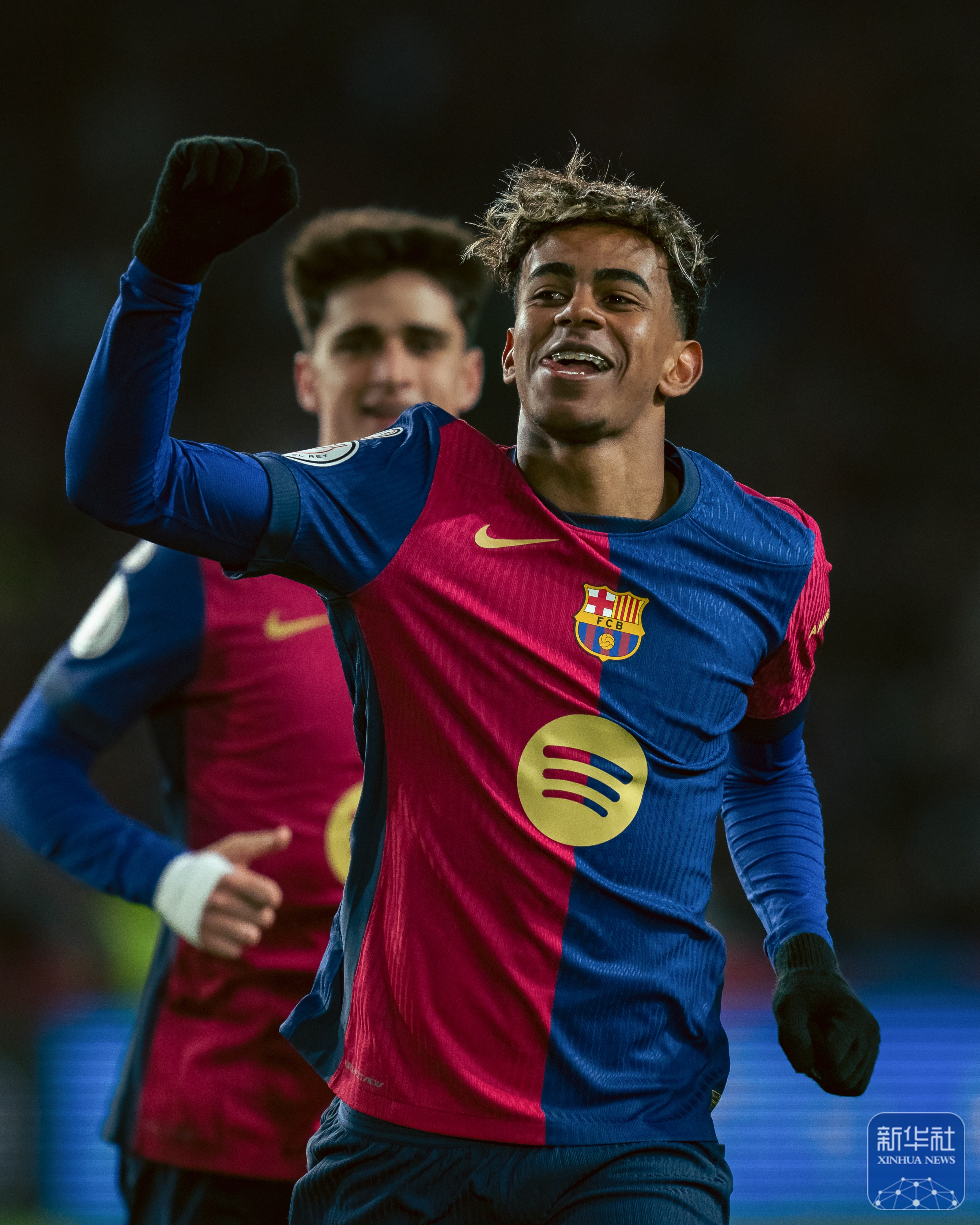 关于巴塞罗那豪取胜利,压力减轻,冲击联赛冠军的信息 关于巴塞罗那豪取胜利,压力减轻,冲击联赛冠军的信息