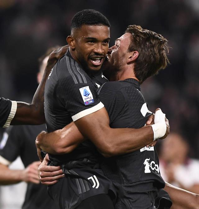 尤文图斯球员发挥出色，战胜对手