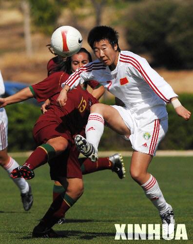 女子足球联赛中，中国球队风采依旧