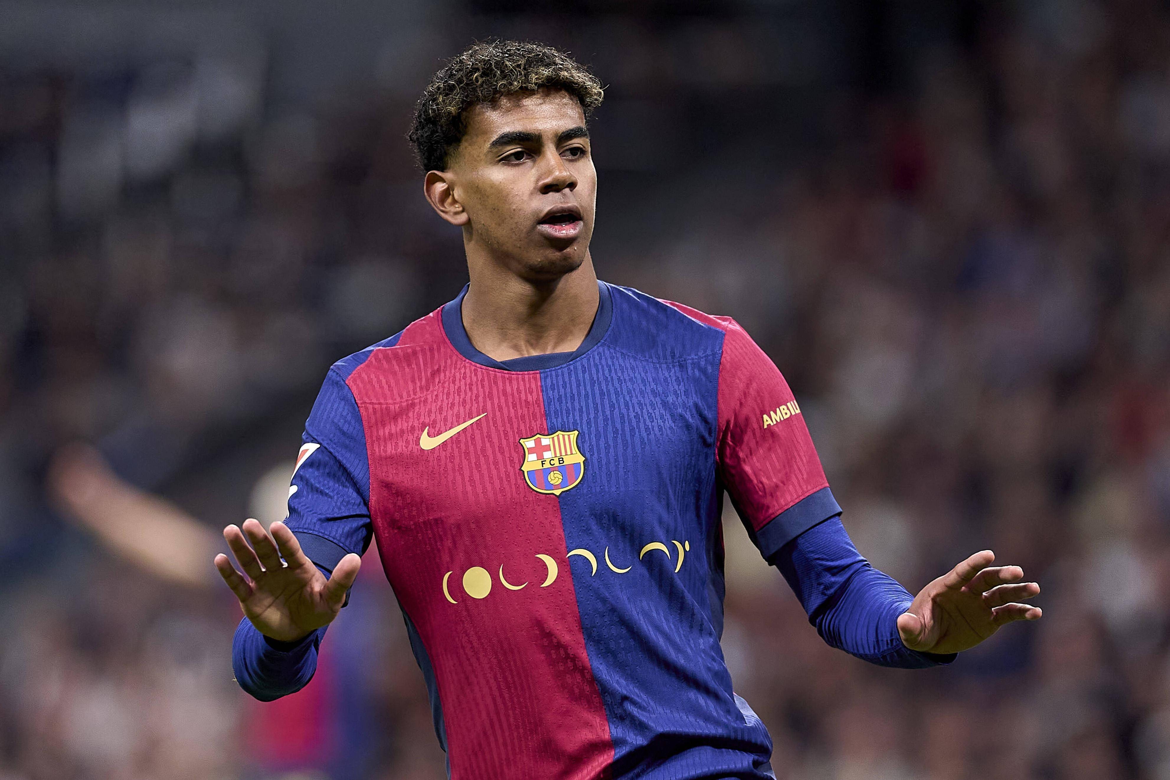 多特蒙德主场击败对手，保持榜首位置