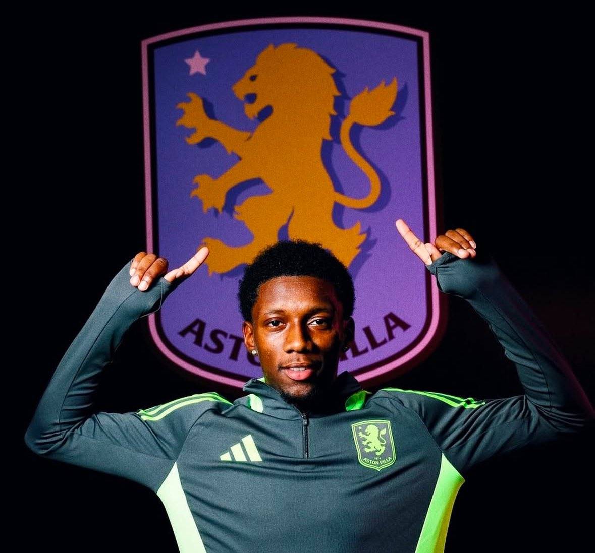 FB体育-包含阿斯顿维拉客场战平埃弗顿，客队努力寻求保持领先的词条