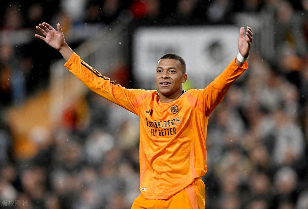 关于瓦伦西亚逆转战胜，球迷雀跃欢呼的信息