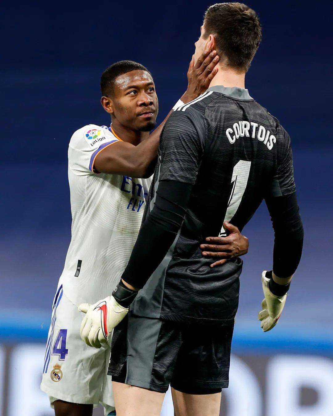 塞维利亚实力强劲,逆转胜利 塞维利亚实力强劲,逆转胜利