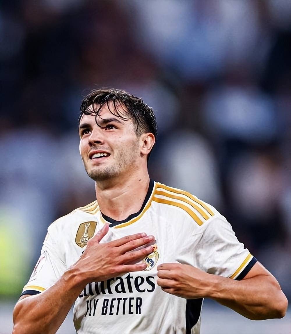 塞维利亚战胜,晋级之路一帆风顺的简单介绍 塞维利亚战胜,晋级之路一帆风顺的简单介绍