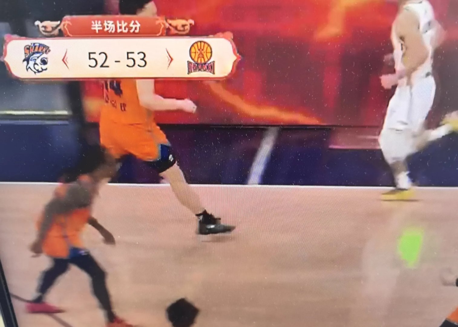 山西队战术稳健，战胜对手掌握场上局势