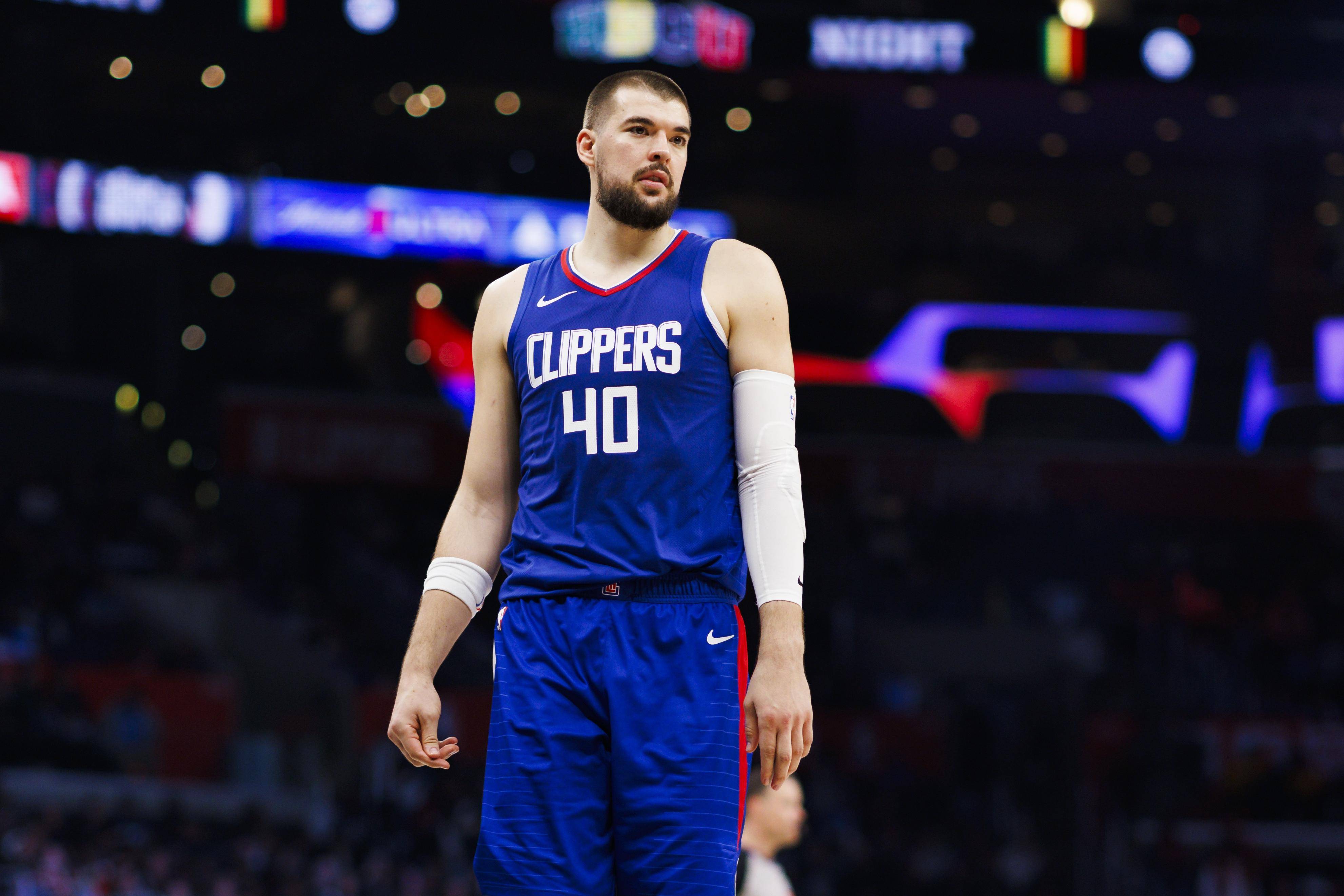 掘金队在全球篮球盛事中崭露头角 掘金队在全球篮球盛事中崭露头角