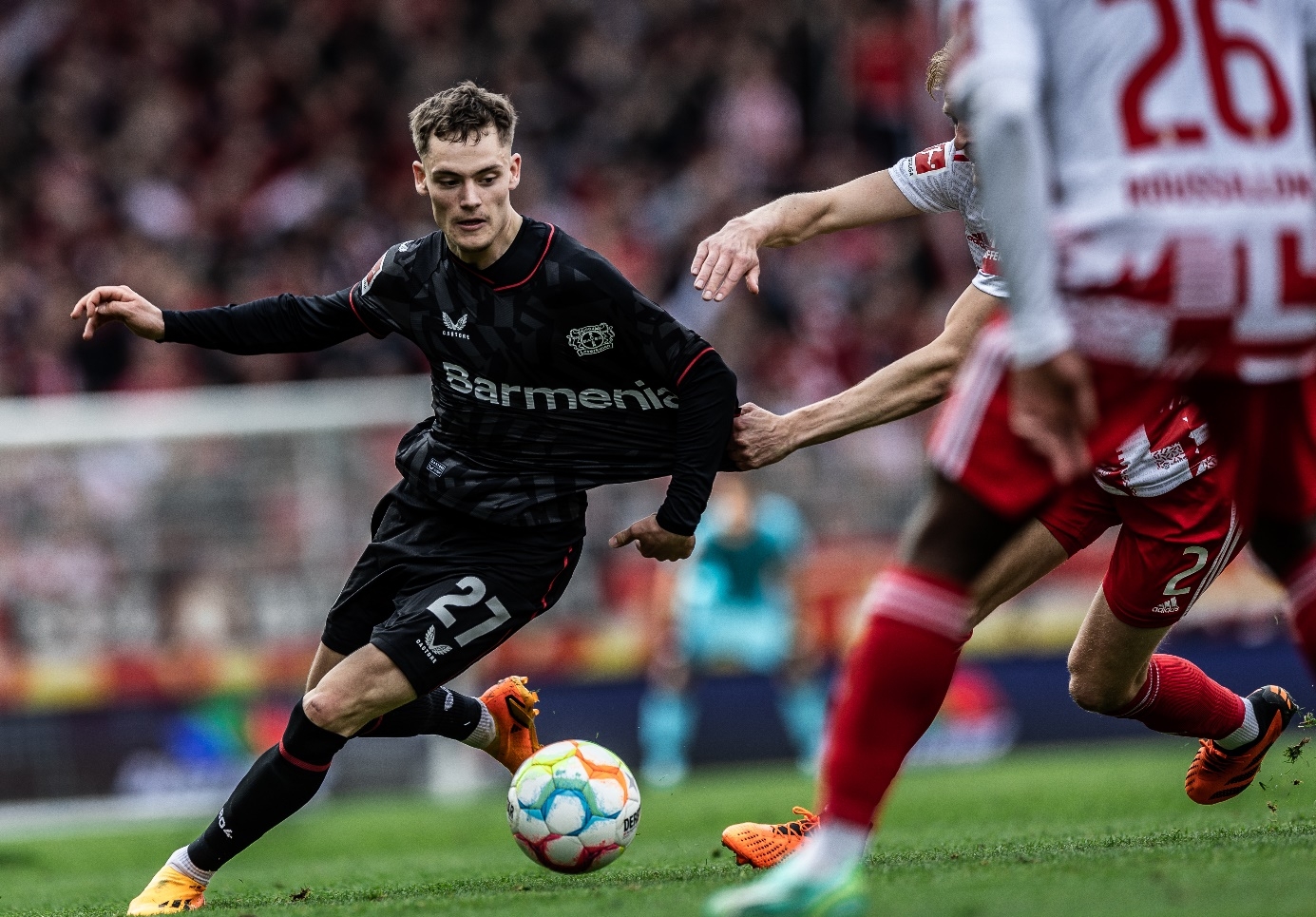 勒沃库森球员在国家队比赛中表现出色