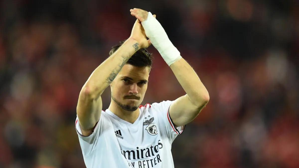 关于门兴格拉德巴赫失球不断,面临防守危机!的信息 关于门兴格拉德巴赫失球不断,面临防守危机!的信息