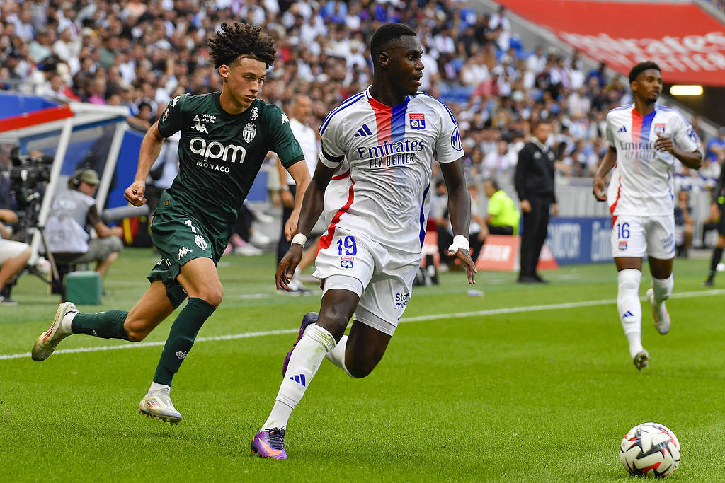 关于摩纳哥不敌对手遭遇连败排名下滑的信息