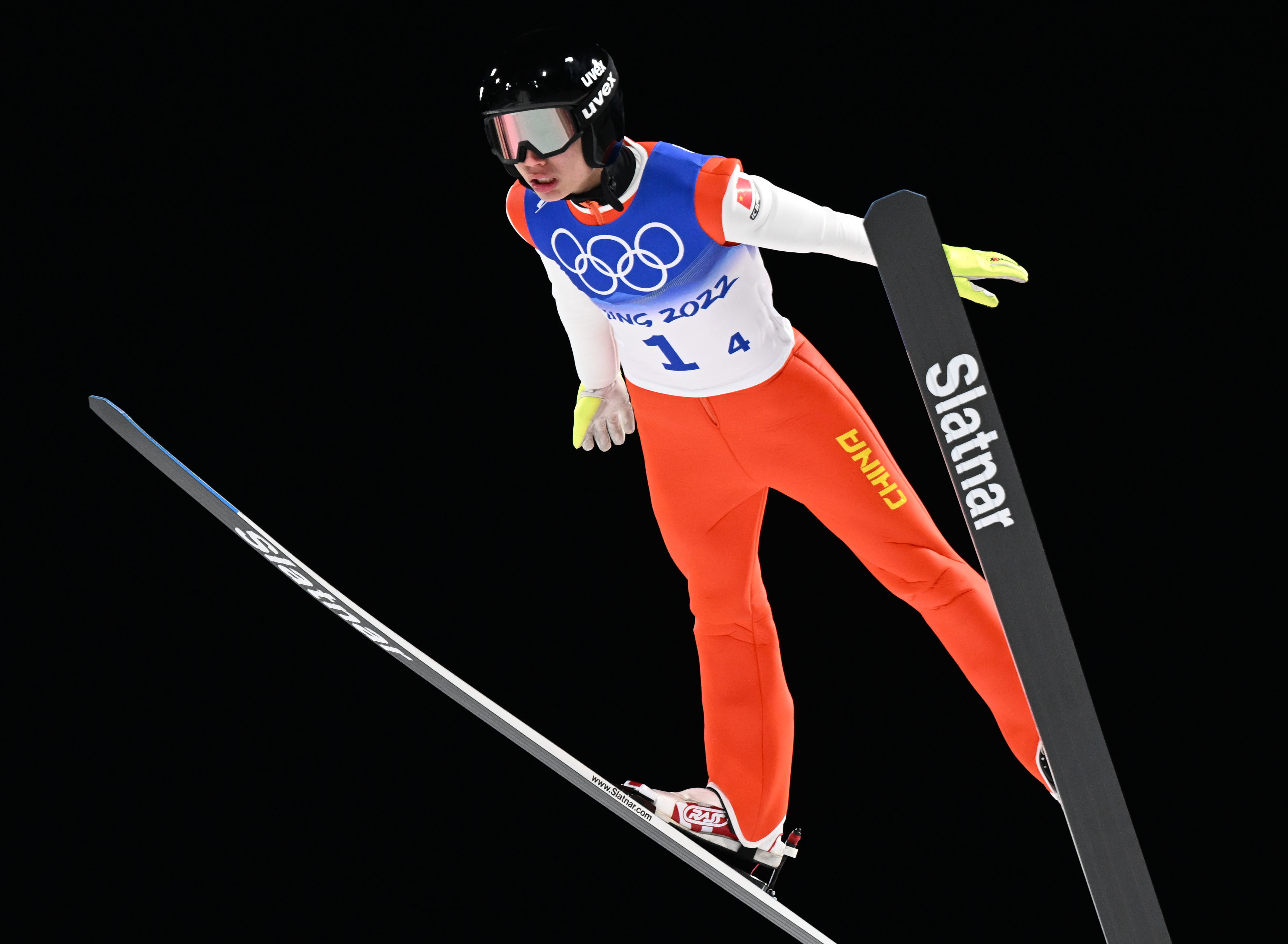 奥地利代表团在滑雪比赛中脱颖而出 奥地利代表团在滑雪比赛中脱颖而出