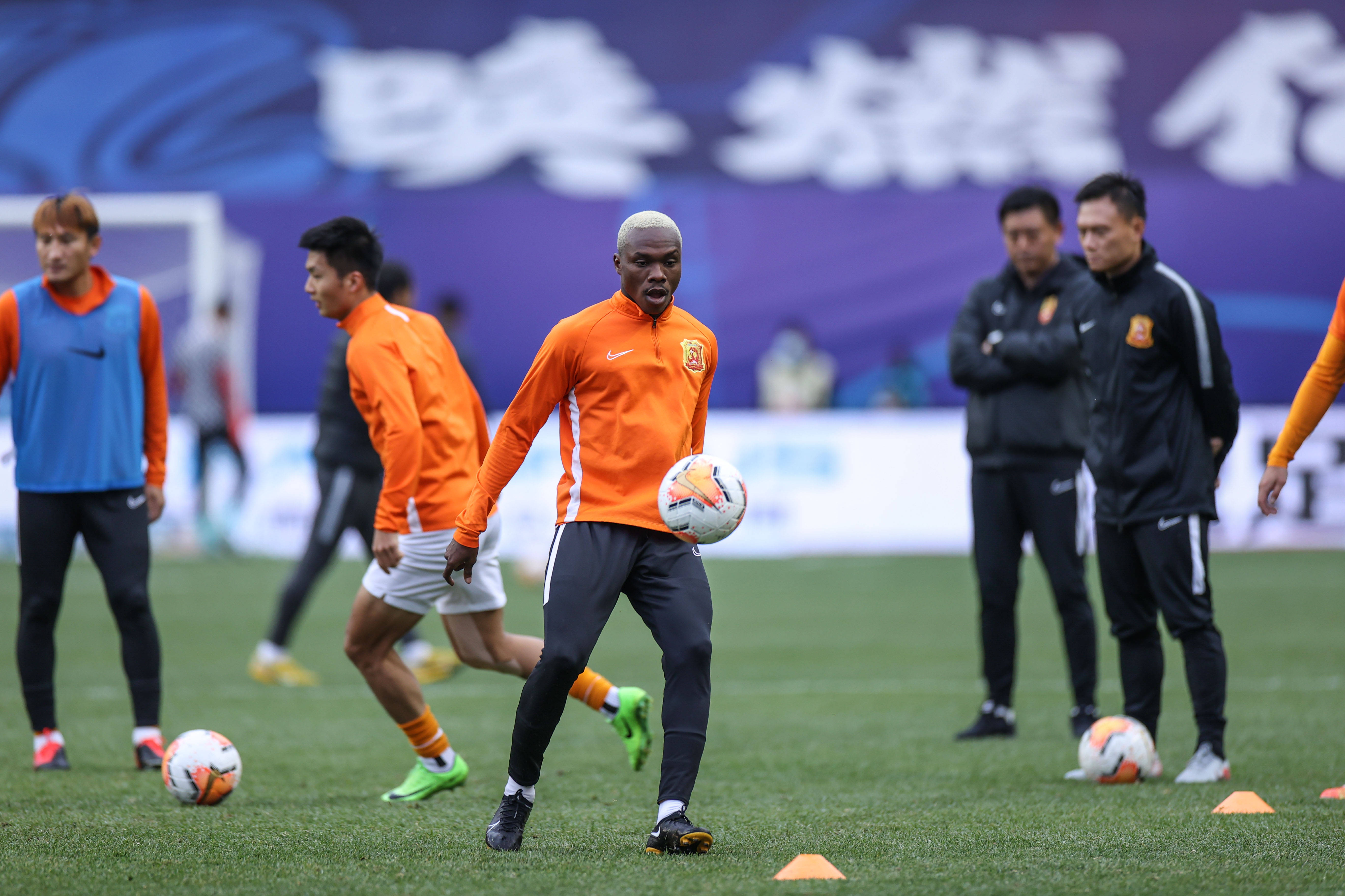 FB体育注册网址-青岛黄海继续不败，战平武汉卓尔