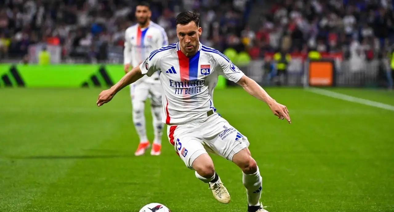 里昂主场战胜尼斯，豪取胜利