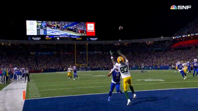 防守端硬朗让对手束手就擒,全场观众为之欢呼 防守端硬朗让对手束手就擒,全场观众为之欢呼