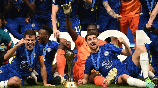 风云变幻，甲级联赛两支劲旅的较量异常激烈