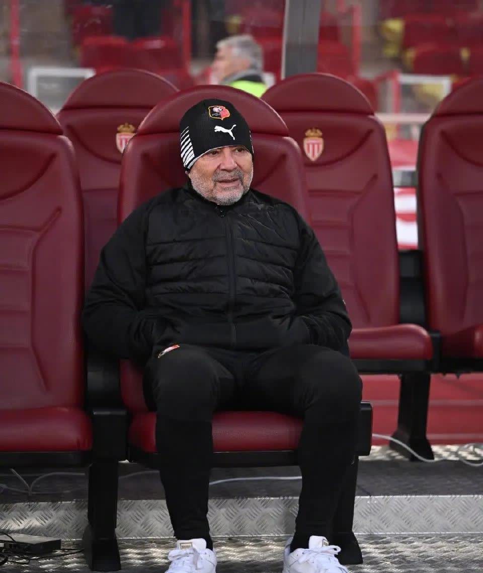 FB体育APP-包含佛羅倫薩球員熱情高漲，迎接挑戰的词条