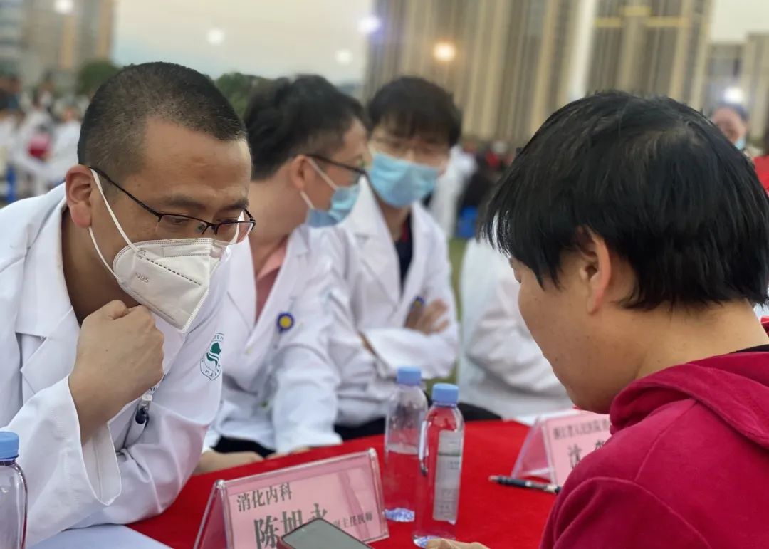 关于比埃拉重回沪上场,中超精英云集全程爆棚的信息 关于比埃拉重回沪上场,中超精英云集全程爆棚的信息