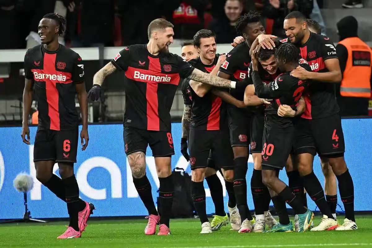 关于拜仁慕尼黑主场3-1战胜勒沃库森，豪取联赛连胜的信息