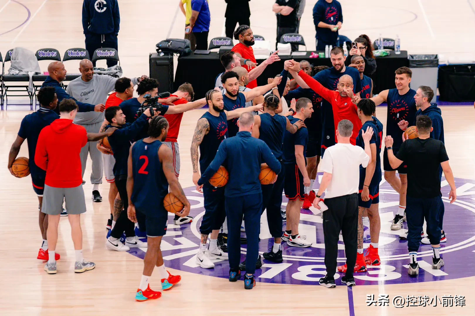 快船重回胜利轨道，击败老鹰