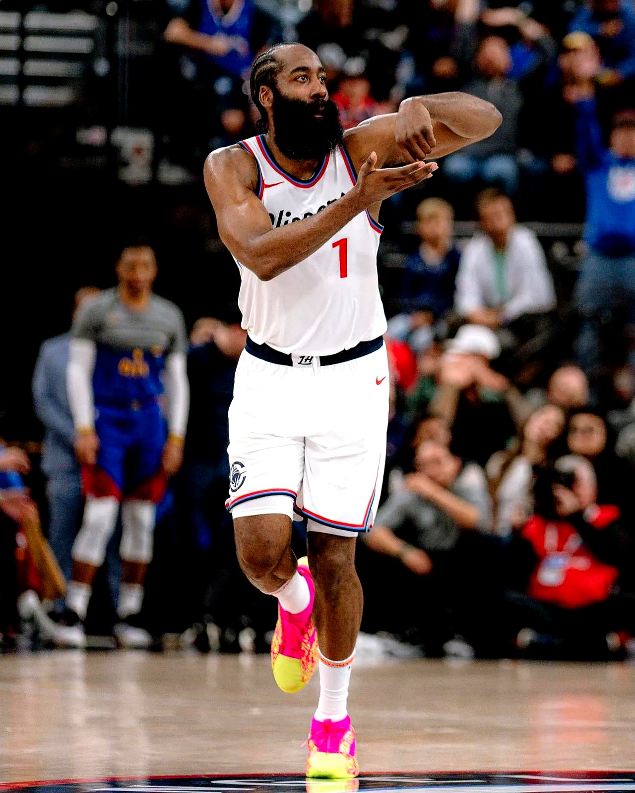 FB体育在线-关于快船擒下老鹰，哈雷尔成全队得分王的信息