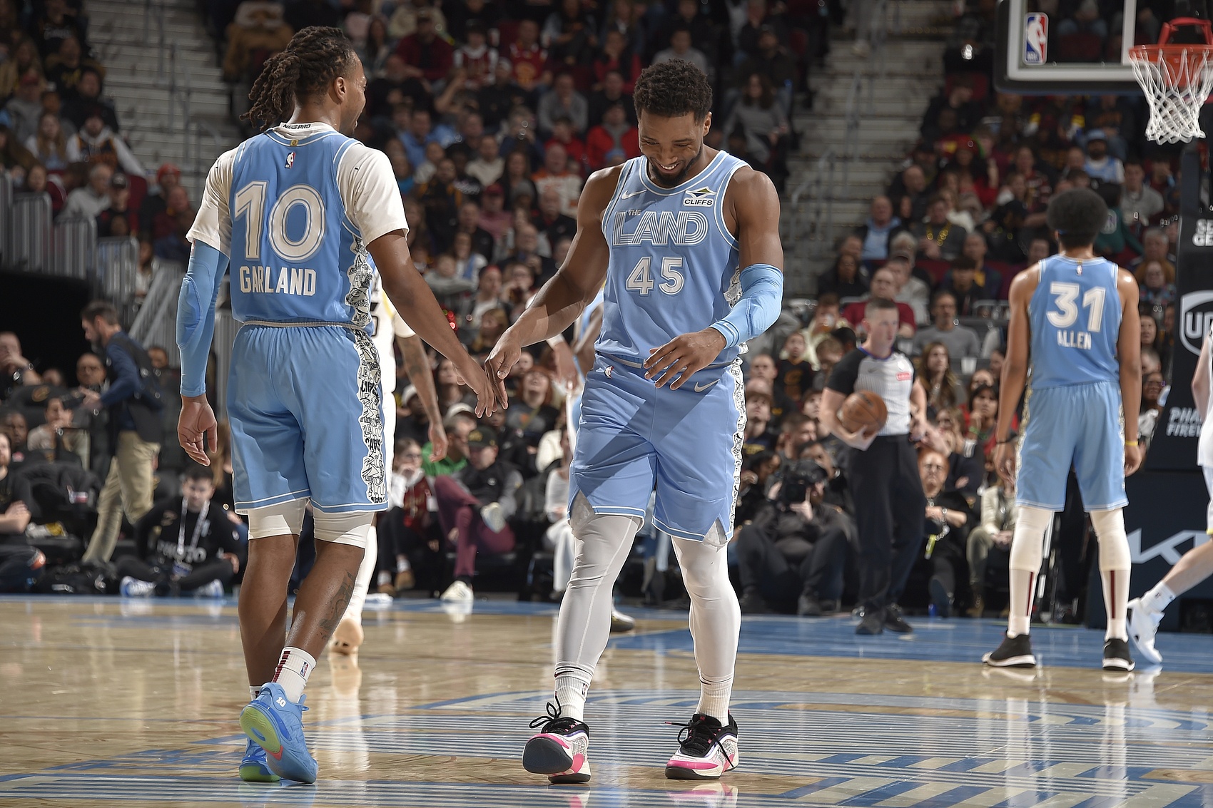 篮网不敌骑士，遭遇失利