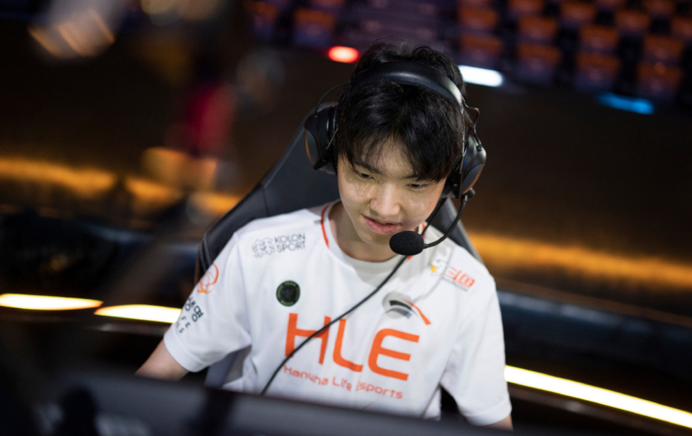 FB体育娱乐-包含NS鏖战EDG，Chovy开启传奇时刻焦点之战小组赛，留下经典瞬间的词条